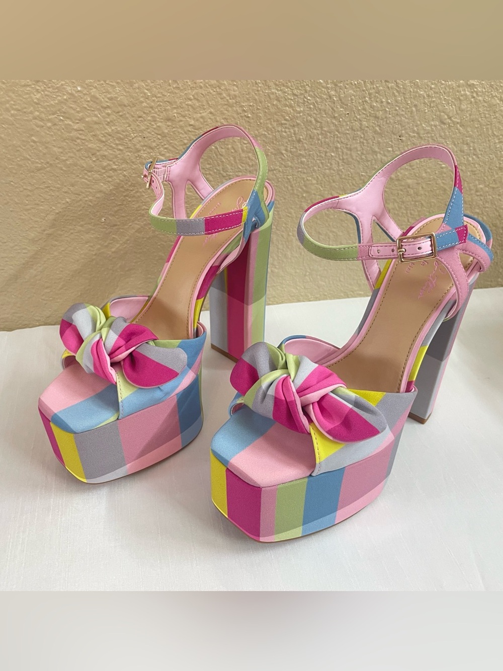 Gianni Bini x Jess Southern Women’s Carrie Plaid
Platform Sandals Size 7.5 M - Picture 2 of 14